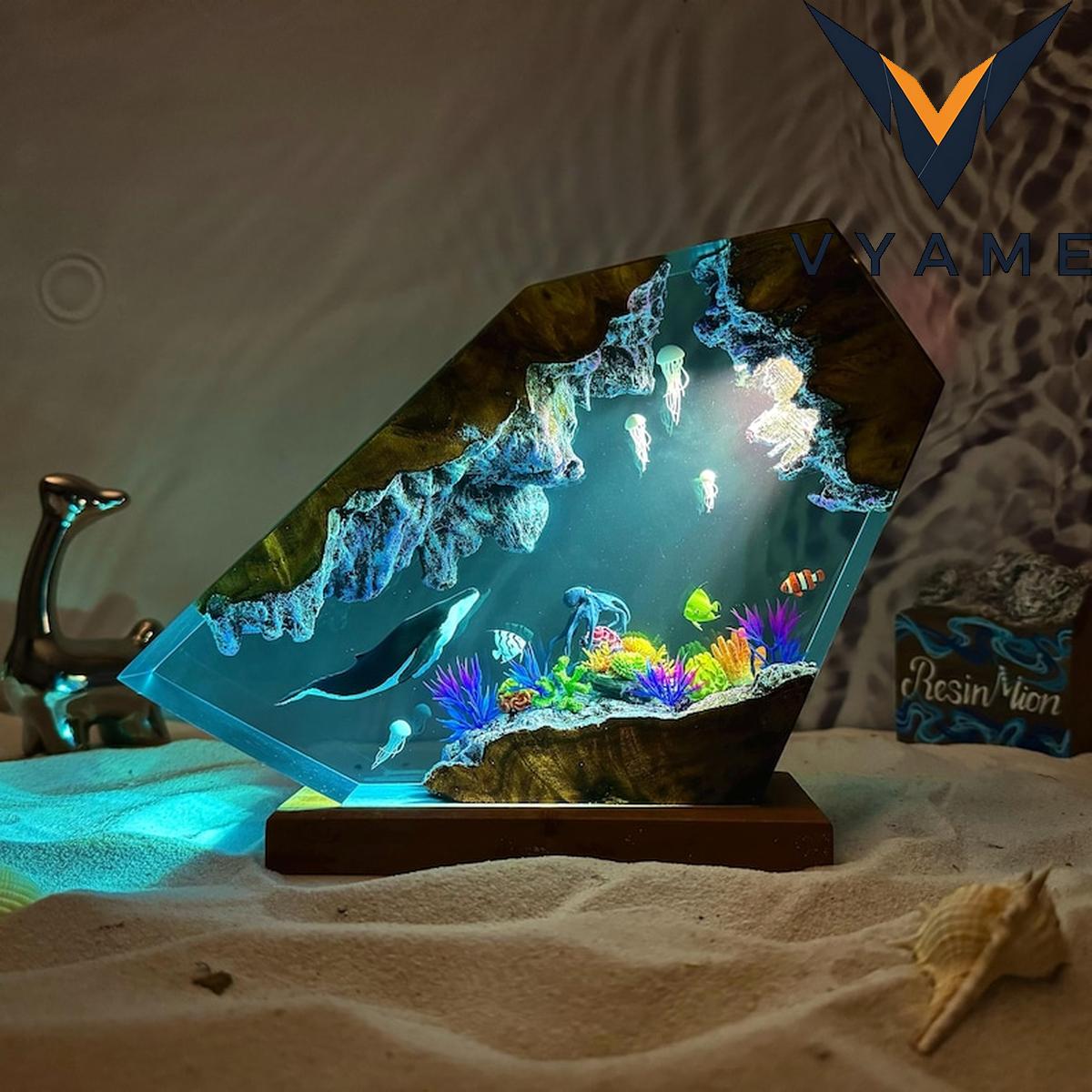 Humpback Whale & Jellyfish Resin Night Light Humpback Whale & Jellyfish Resin Night Light