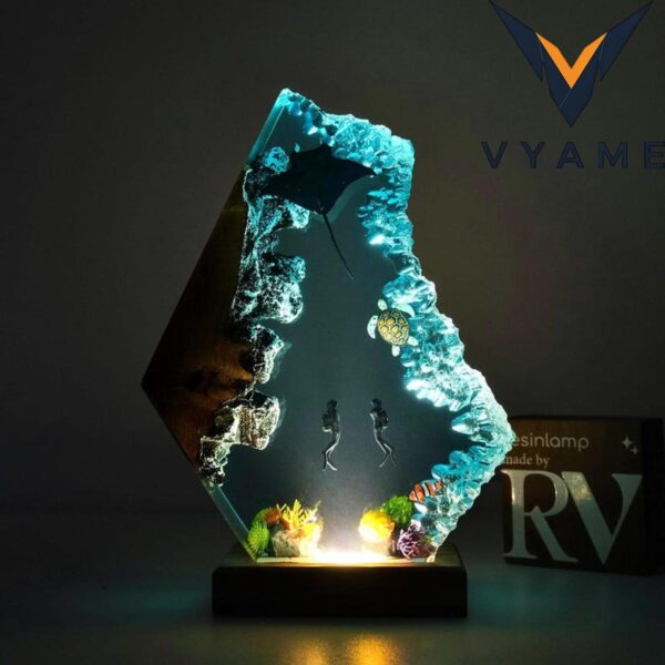 Manta Rays & Diver Resin Lamp
