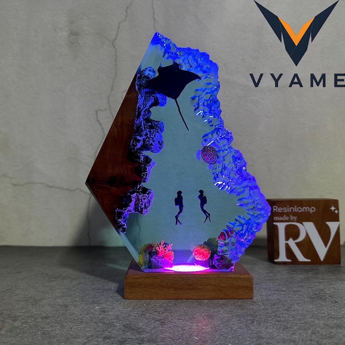 Manta Rays & Diver Resin Lamp Manta Rays & Diver Resin Lamp