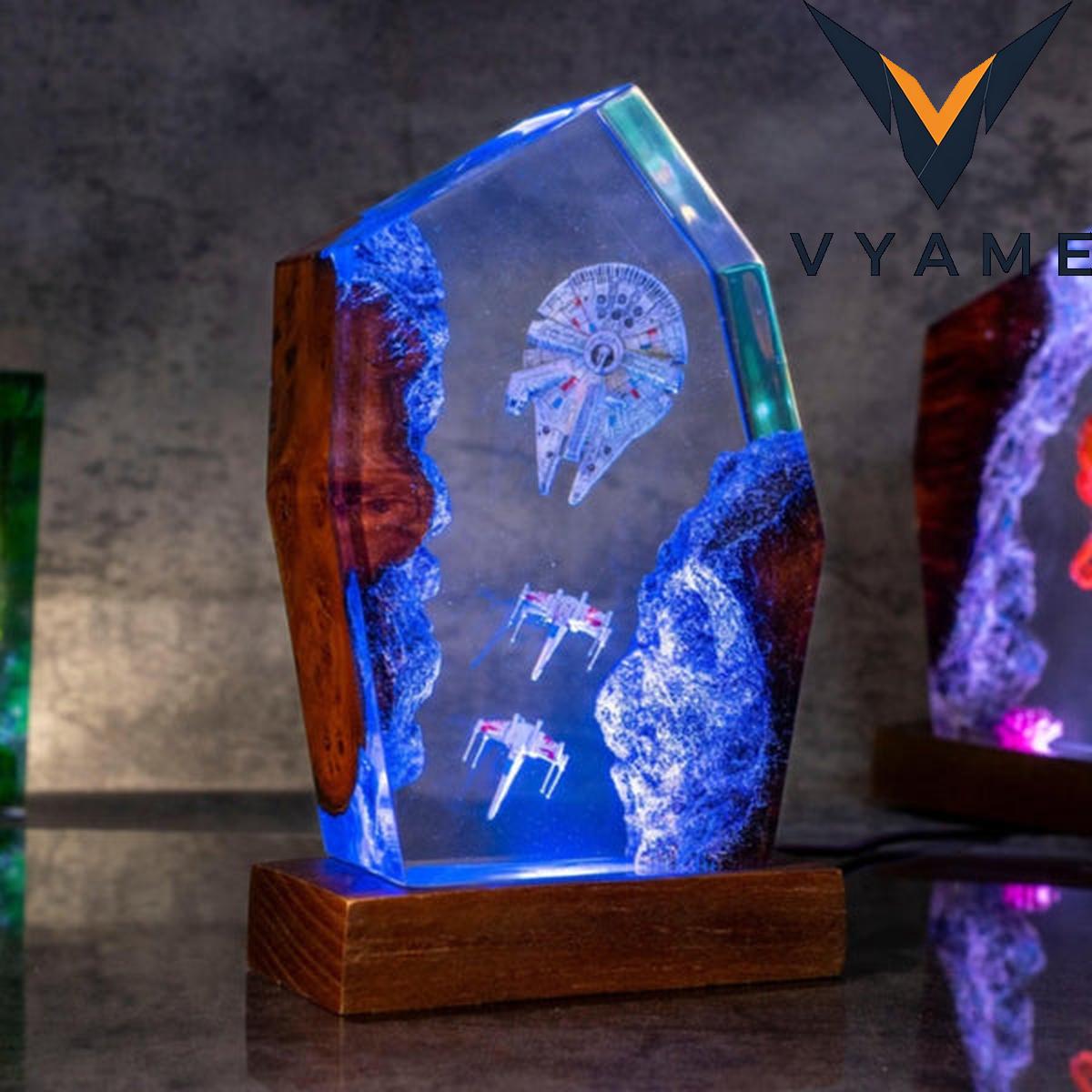 Star Wars Millennium Falcon Night Light - 3D LED Spaceship Lamp Star Wars Millennium Falcon Night Light - 3D LED Spaceship Lamp