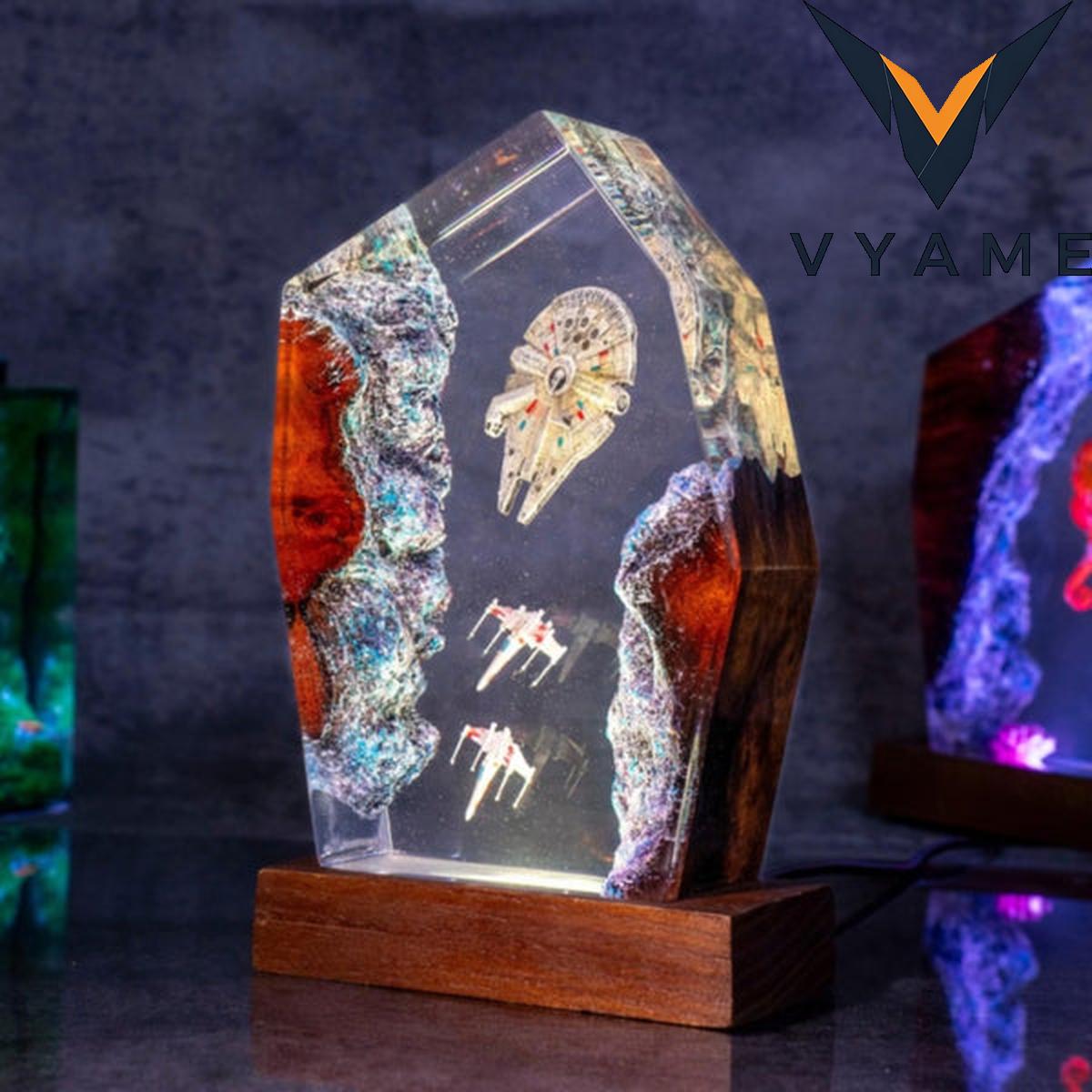 Star Wars Millennium Falcon Night Light - 3D LED Spaceship Lamp Star Wars Millennium Falcon Night Light - 3D LED Spaceship Lamp