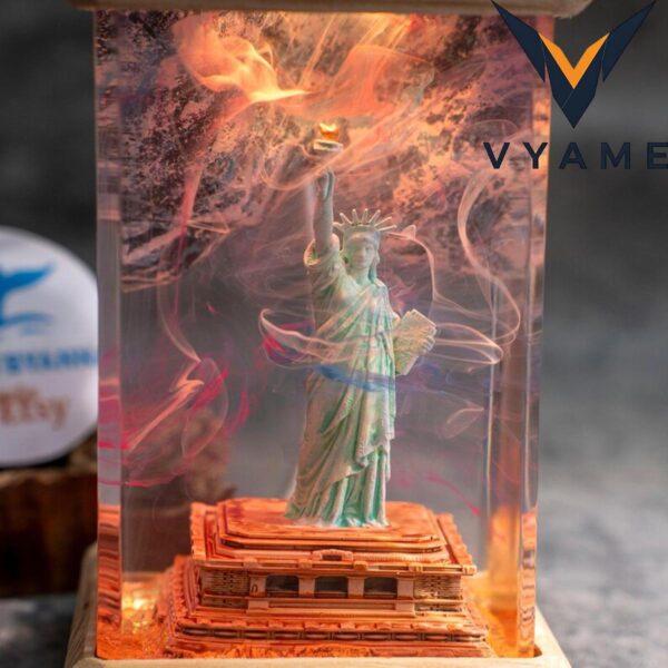 3D Statue of Liberty Lamp – Handmade Resin LED Light Desktop Decor Gift
